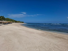 Serviced Apartment-beach-pool-ac-wifi